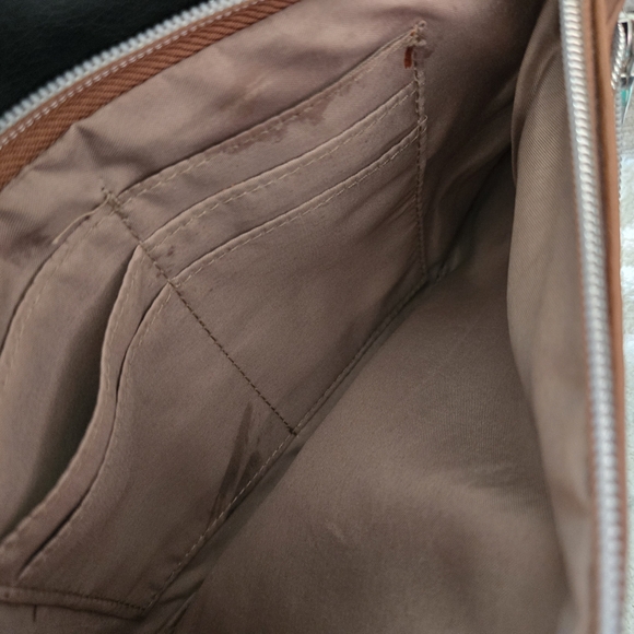 Relic Women's Tan and Black Crossbody Bag Casual - Picture 7 of 9